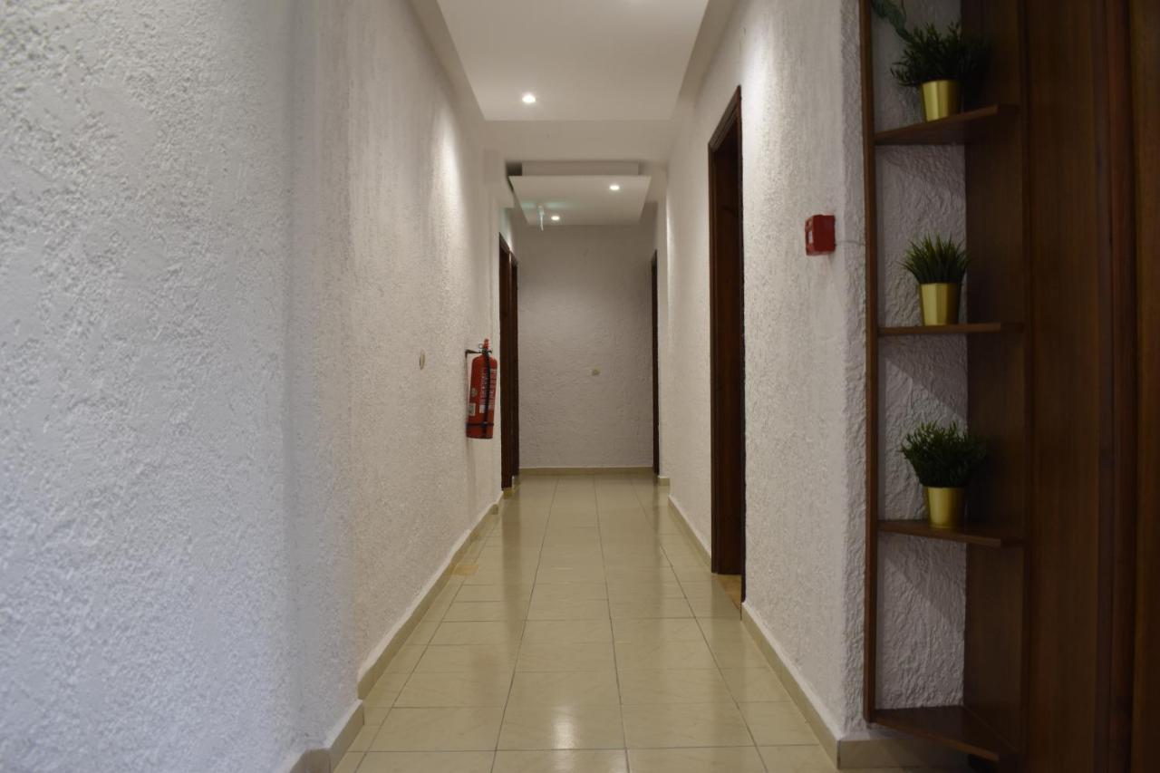 Hotel Lefkes Paralía Skotínis Bagian luar foto